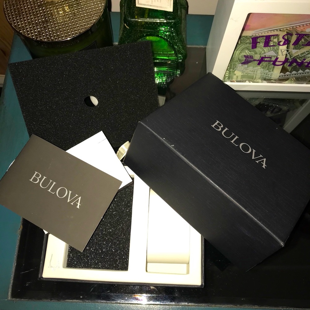 Bulova watch box, Bulova case